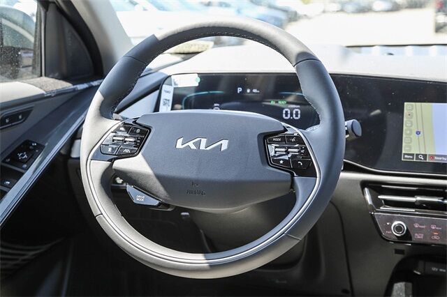 2025 Kia Niro SX Touring Tacoma WA