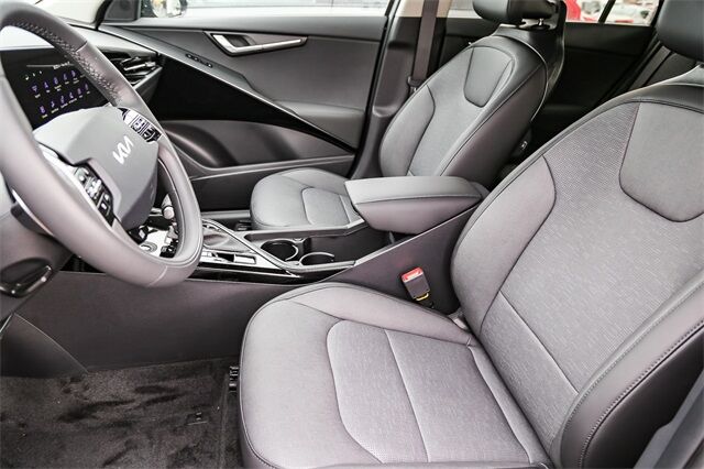 2025 Kia Niro SX Touring Tacoma WA