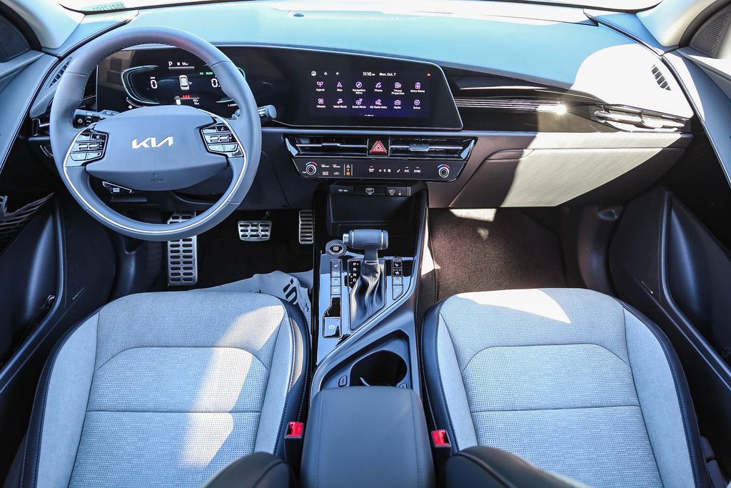 2025 Kia Niro SX Touring Renton WA
