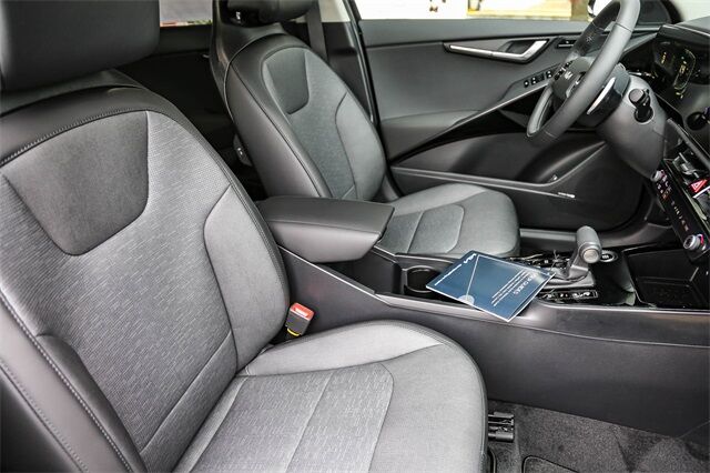 2025 Kia Niro SX Huntington Beach CA