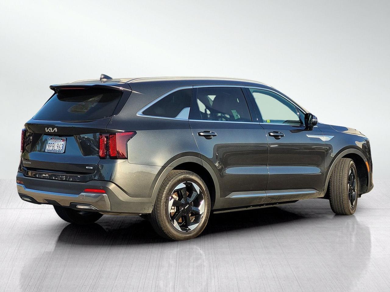 2025 Kia SORENTO HYBRID EX Roseville CA