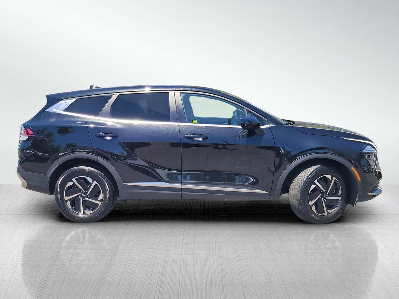 2025 Kia SPORTAGE HYBRID LX