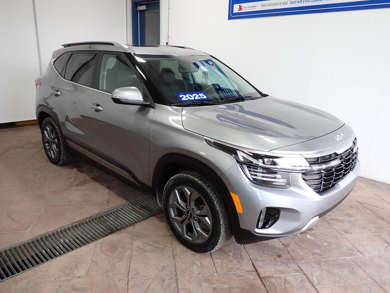 2025 Kia Seltos EX AWD
