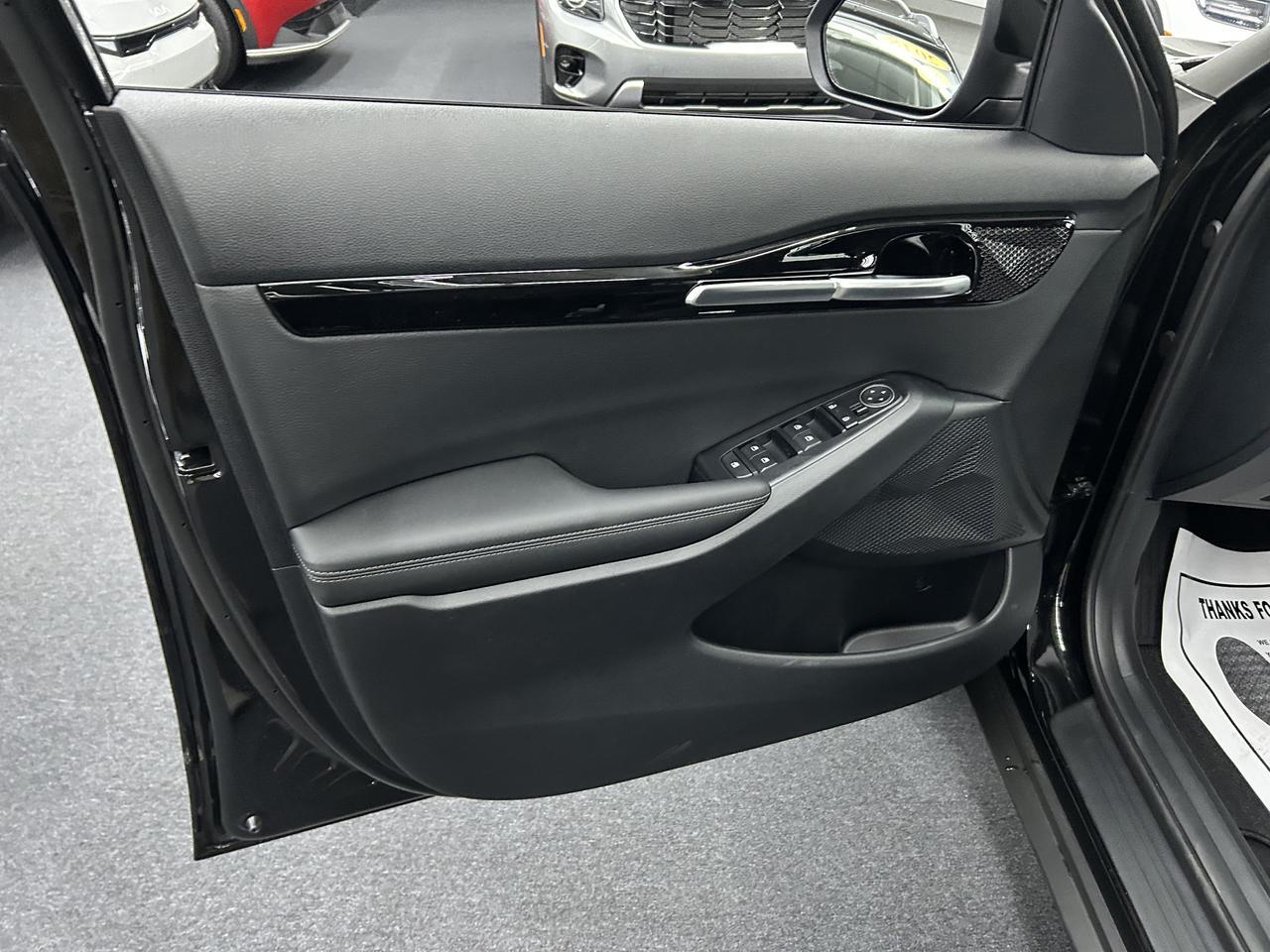2025 Kia Seltos EX IVT AWD Benwood WV