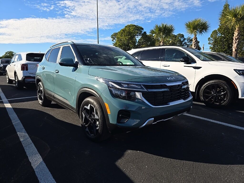 2025 Kia Seltos EX Oshkosh WI