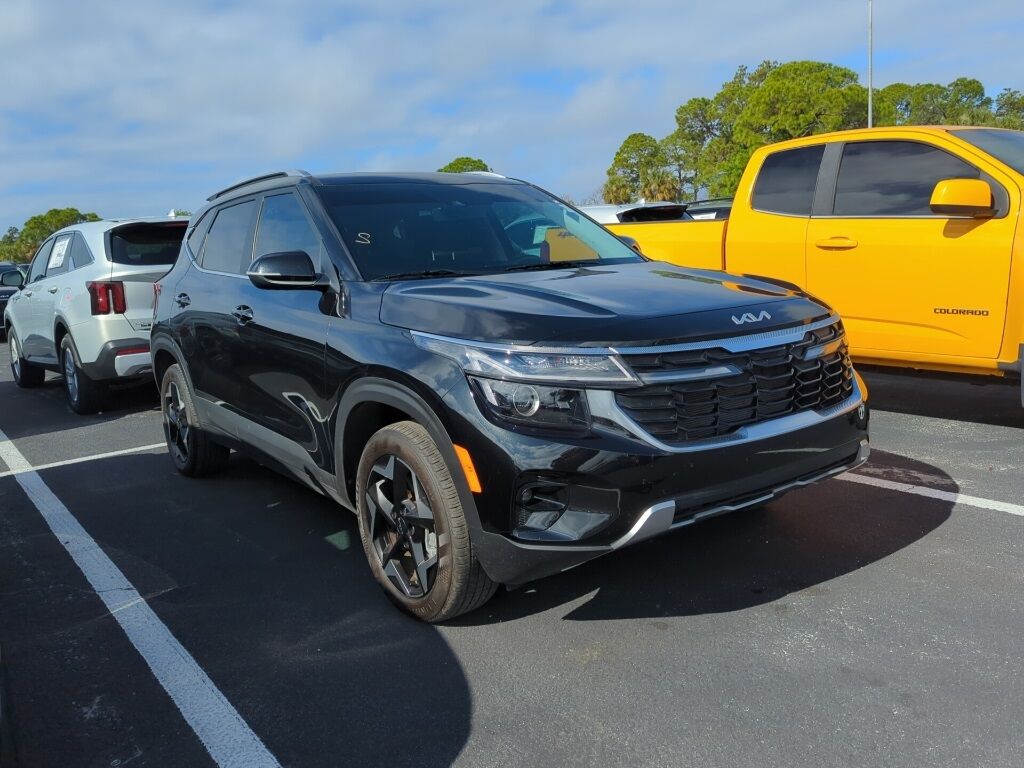 2025 Kia Seltos EX Oshkosh WI