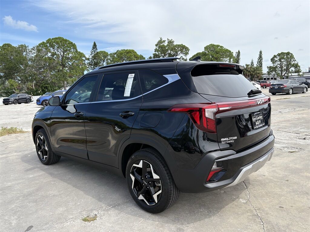 2025 Kia Seltos EX San Clemente CA