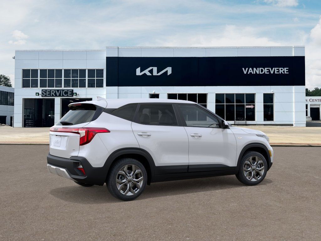 2025 Kia Seltos LX Akron OH
