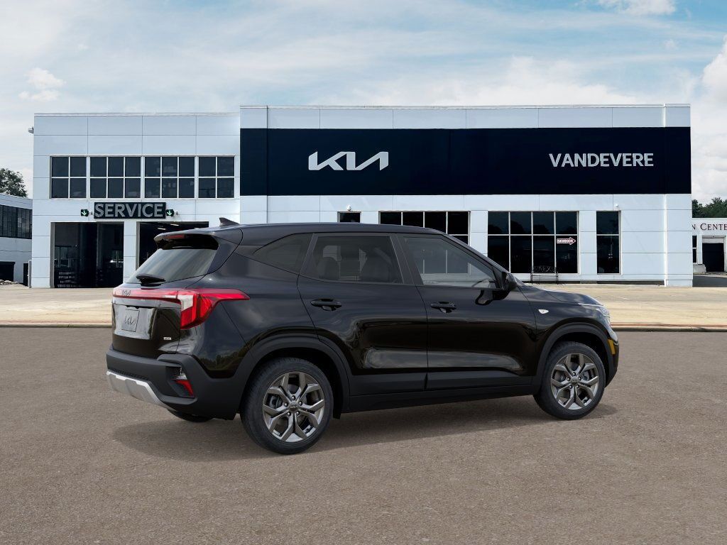 2025 Kia Seltos LX Akron OH