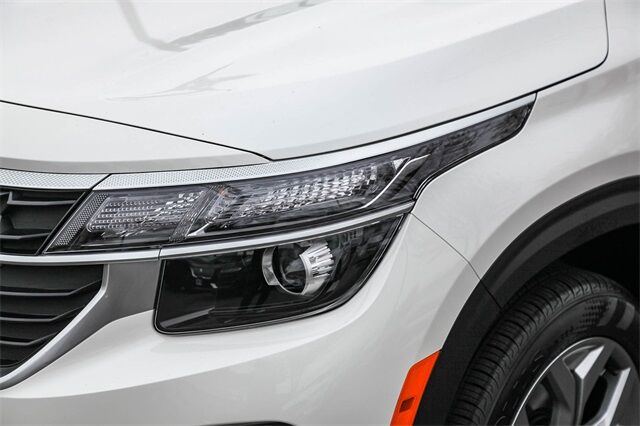 2025 Kia Seltos LX Huntington Beach CA