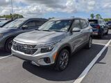 2025 Kia Seltos LX Oshkosh WI