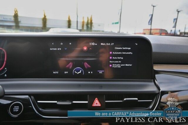 2025 Kia Seltos S / AWD / Auto Start / Heated Cloth Seats / Lane Departure & Blind Spot / Forward Collision Alert / Apple CarPlay & Android Auto / USB Input / Back Up Camera / Cruise Control / Keyless Entry & Start / Only 10k Miles / 1-Owner Anchorage AK