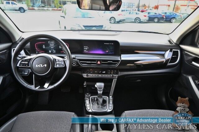 2025 Kia Seltos S / AWD / Auto Start / Heated Cloth Seats / Lane Departure & Blind Spot / Forward Collision Alert / Apple CarPlay & Android Auto / USB Input / Back Up Camera / Cruise Control / Keyless Entry & Start / Only 10k Miles / 1-Owner Anchorage AK