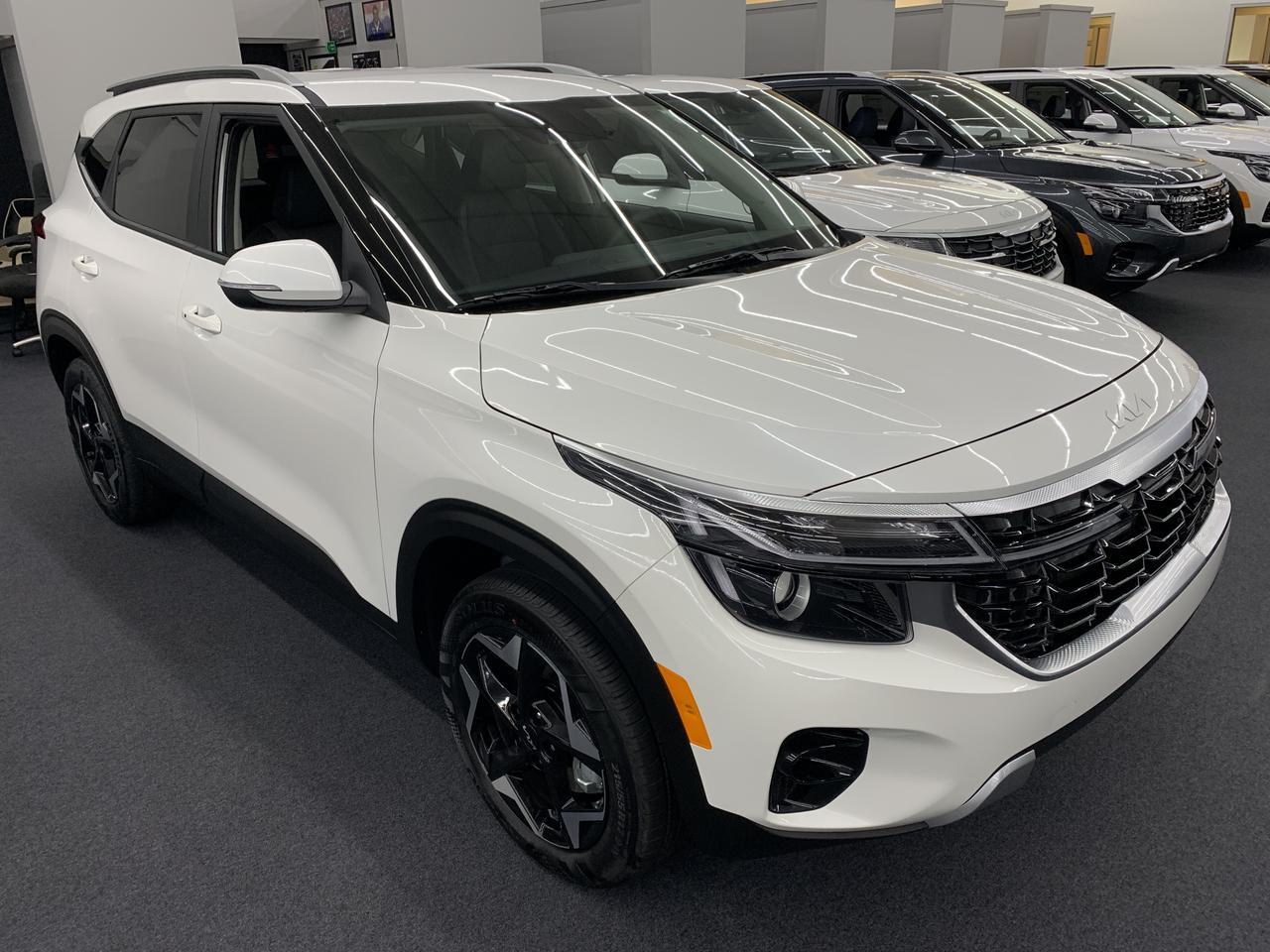 2025 Kia Seltos S IVT AWD Benwood WV
