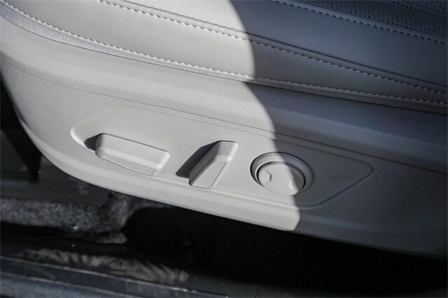 2025 Kia Sorento Hybrid EX Tacoma WA