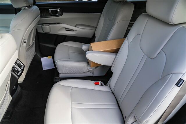 2025 Kia Sorento Hybrid EX Tacoma WA