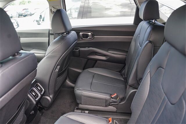 2025 Kia Sorento Hybrid EX Huntington Beach CA