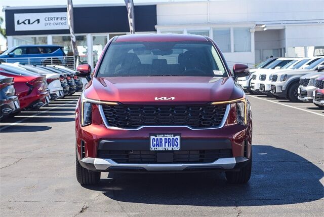 2025 Kia Sorento LX