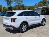 2025 Kia Sorento LX Oshkosh WI