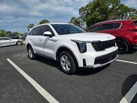 2025 Kia Sorento LX