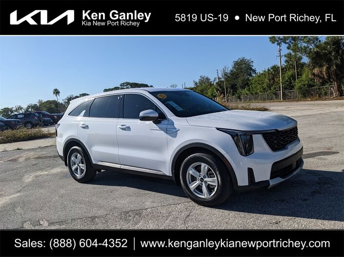 2025 Kia Sorento LX Oshkosh WI