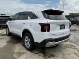 2025 Kia Sorento LX Oshkosh WI
