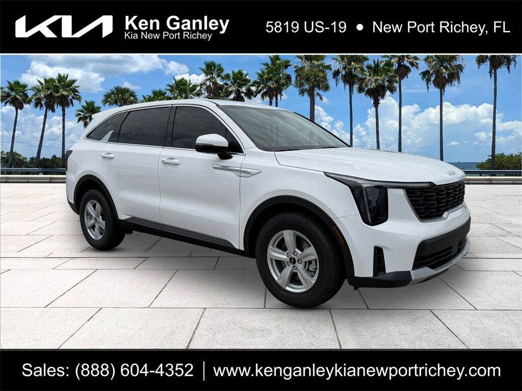 2025 Kia Sorento LX Oshkosh WI