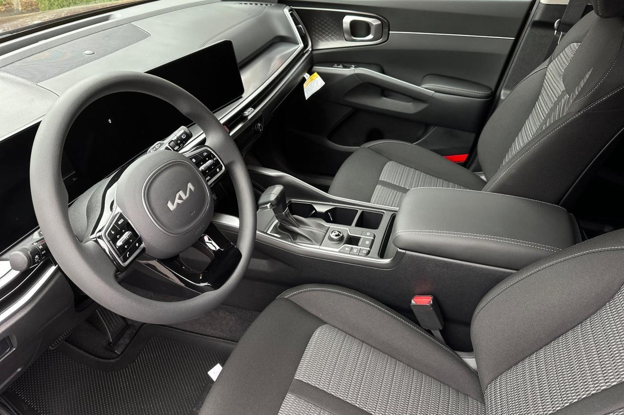 2025 Kia Sorento LX Salinas CA