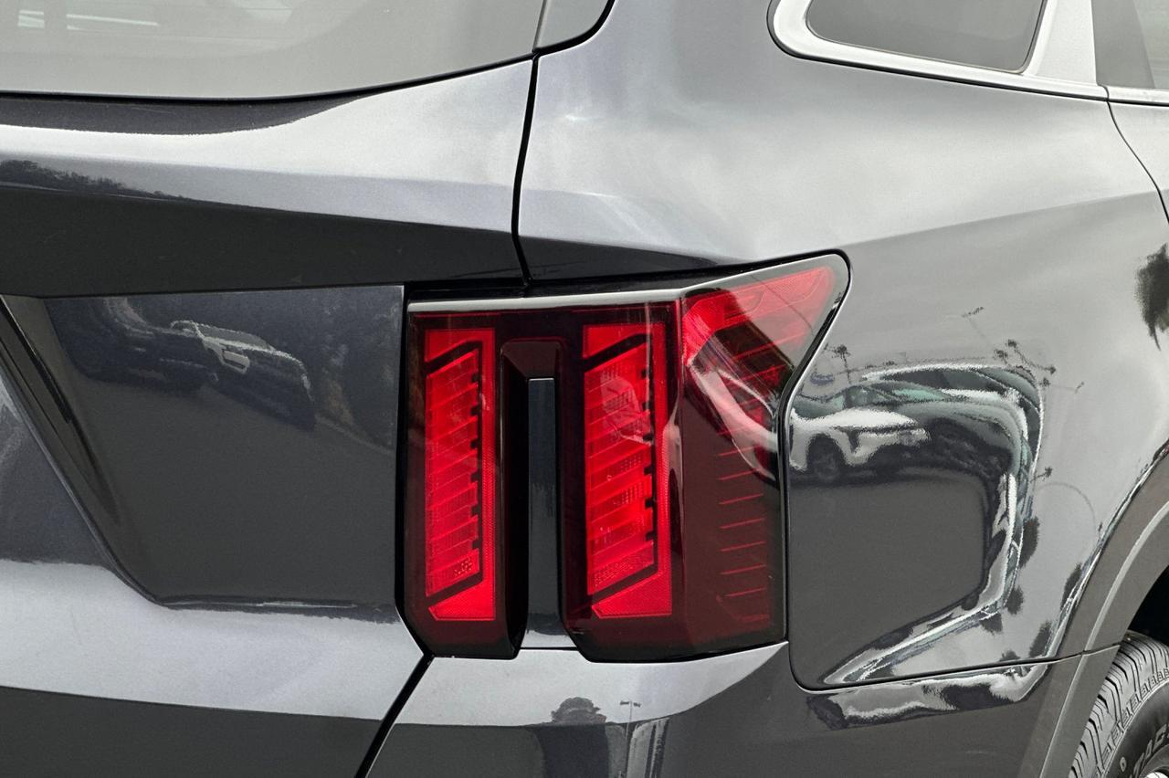 2025 Kia Sorento LX Salinas CA