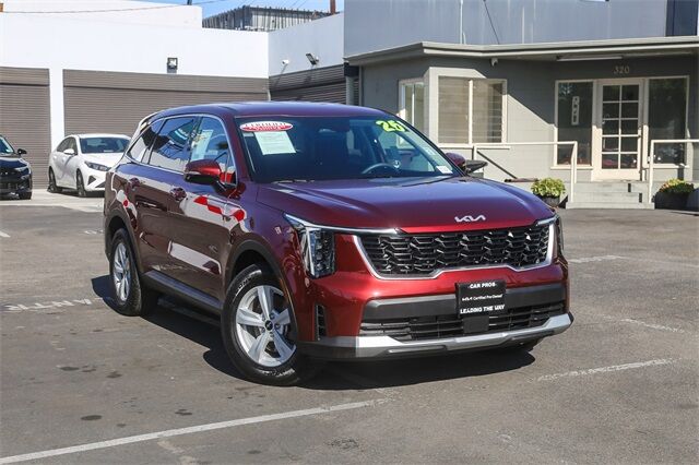2025 Kia Sorento LX