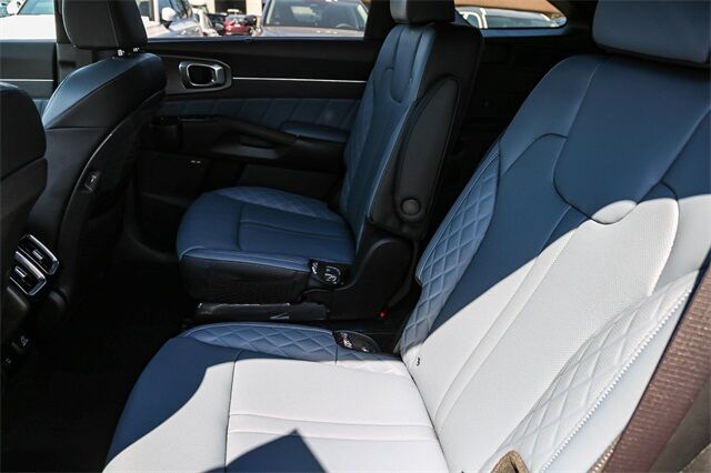 2025 Kia Sorento Plug-in Hybrid SX Prestige AWD Renton WA