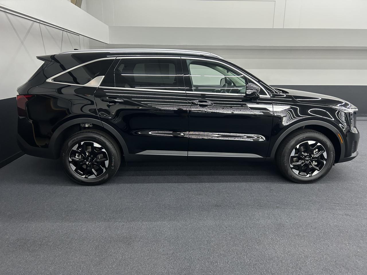 2025 Kia Sorento S AWD Benwood WV