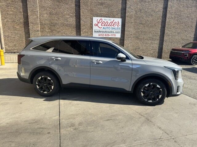 2025 Kia Sorento S