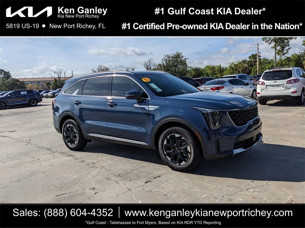 2025 Kia Sorento S Oshkosh WI