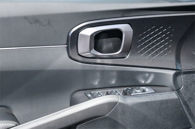2025 Kia Sorento S Huntington Beach CA