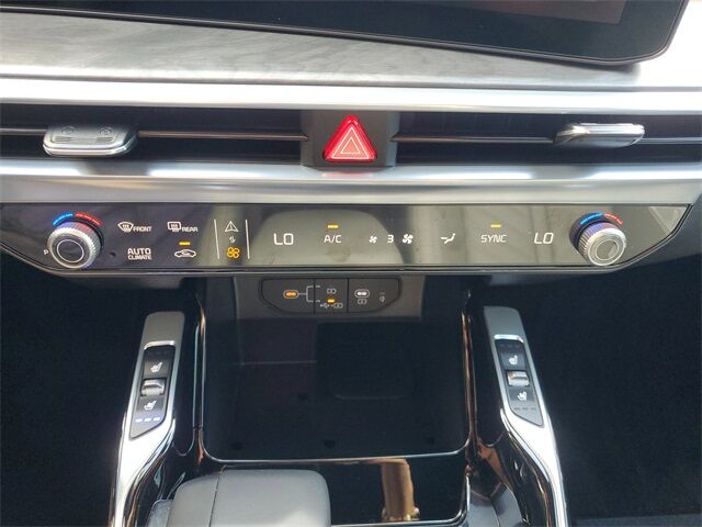 2025 Kia Sorento X-Line SX Prestige photo 34