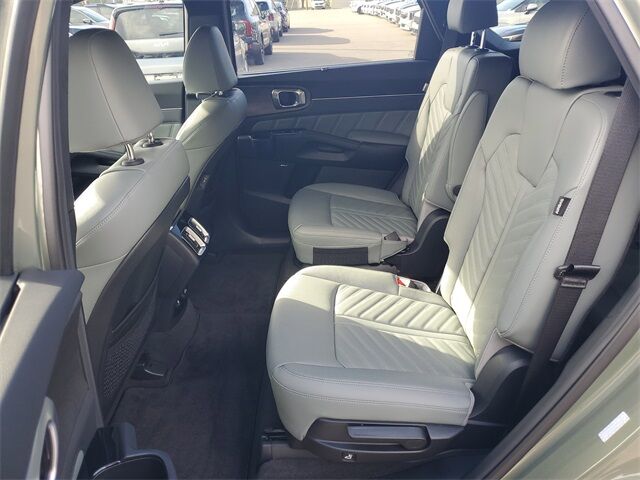 2025 Kia Sorento X-Line SX Prestige photo 16