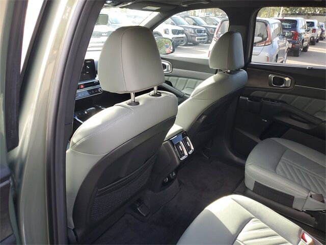 2025 Kia Sorento X-Line SX Prestige photo 17