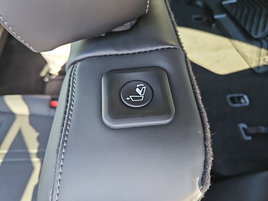 2025 Kia Sorento X-Line SX Hunt Valley MD