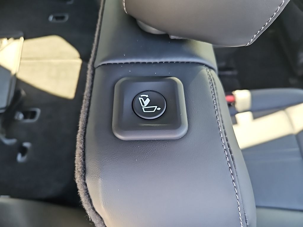 2025 Kia Sorento X-Line SX Hunt Valley MD