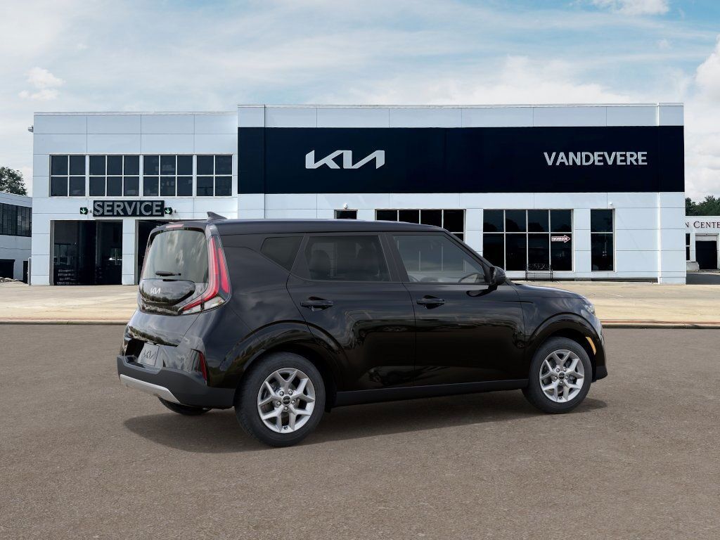2025 Kia Soul LX Akron OH