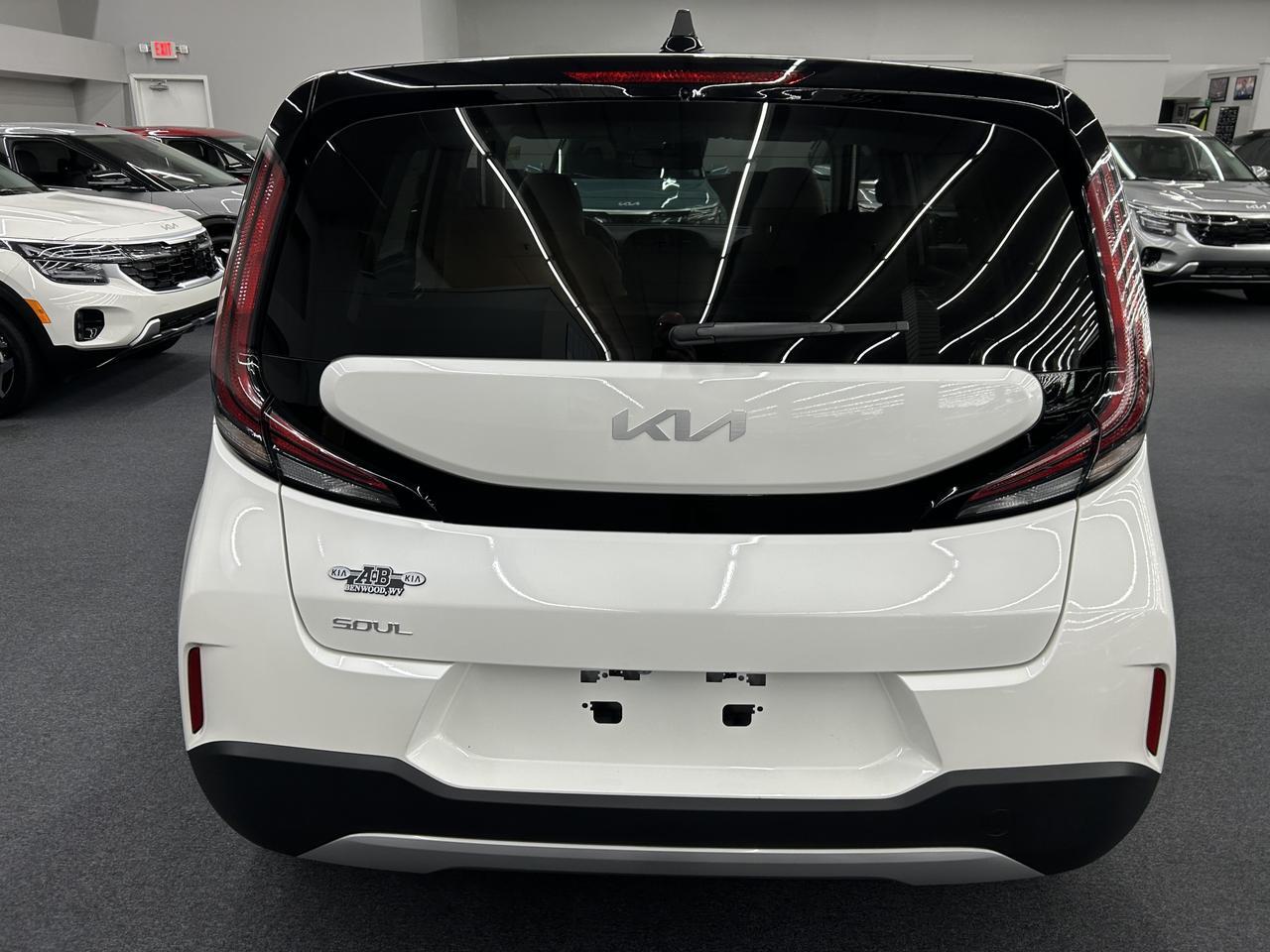 2025 Kia Soul LX IVT Benwood WV