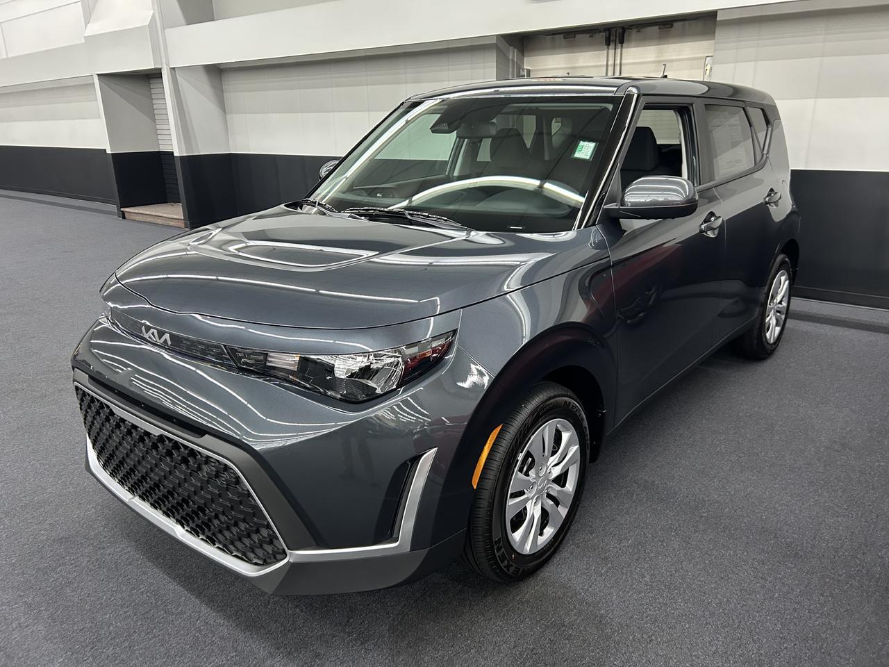 2025 Kia Soul LX IVT