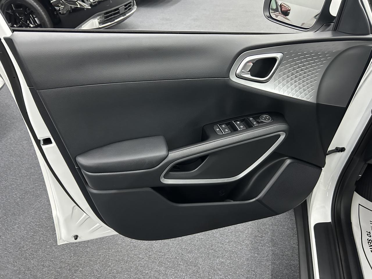 2025 Kia Soul LX IVT Benwood WV