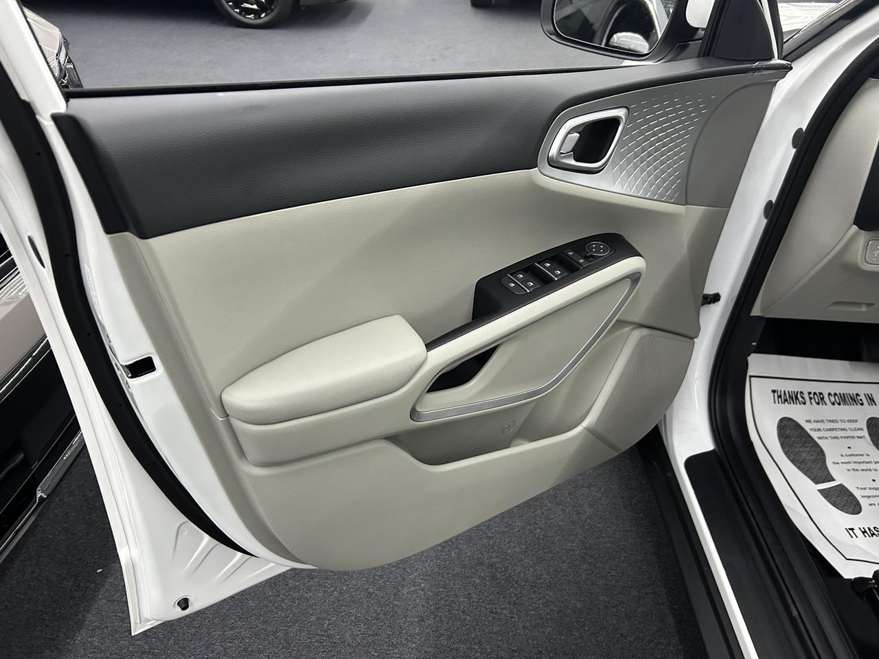 2025 Kia Soul LX IVT Benwood WV