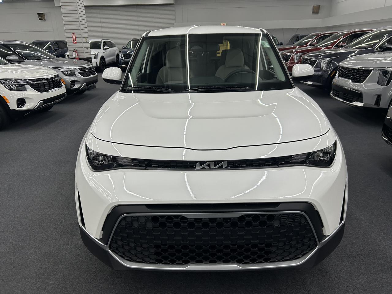 2025 Kia Soul LX IVT Benwood WV