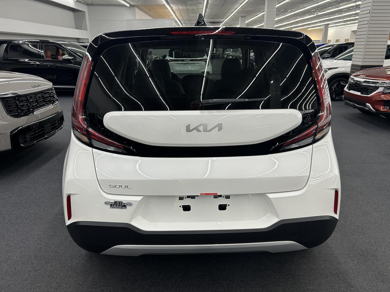 2025 Kia Soul LX IVT Benwood WV