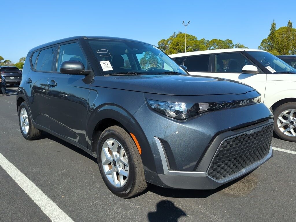 2025 Kia Soul LX Oshkosh WI