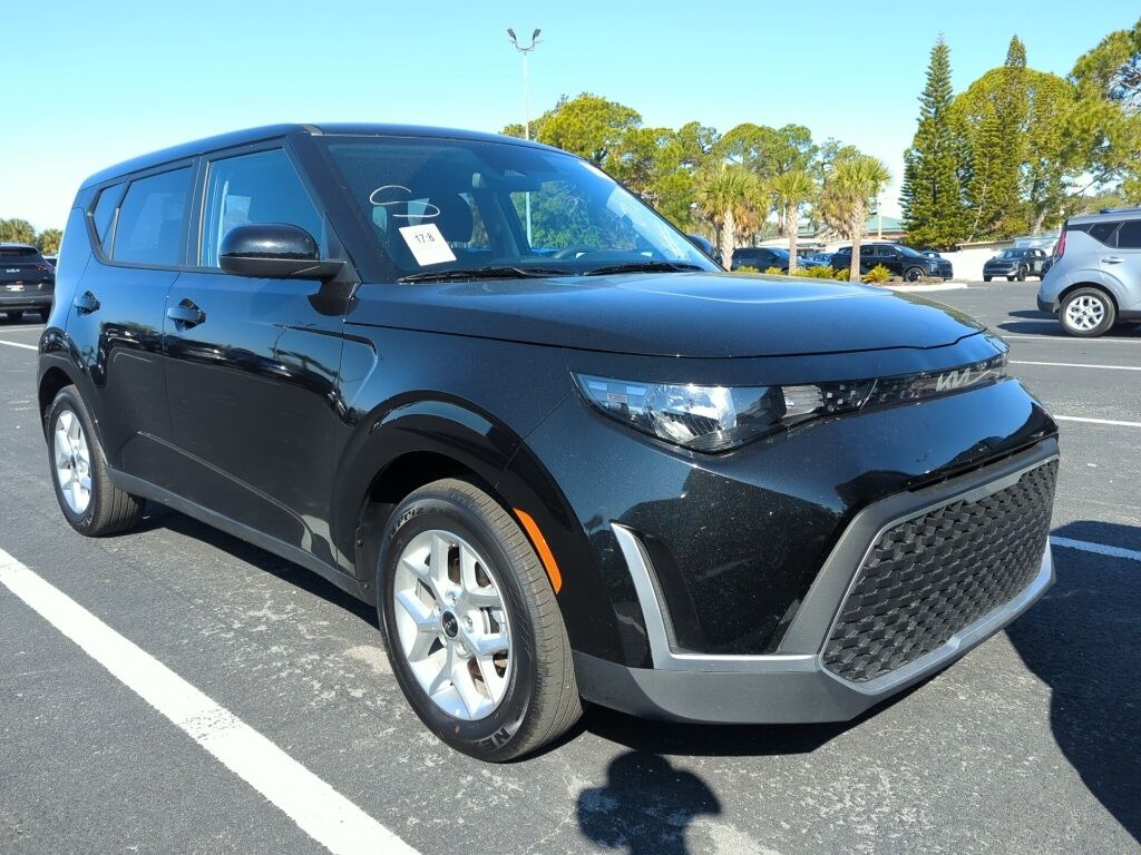 2025 Kia Soul LX Oshkosh WI