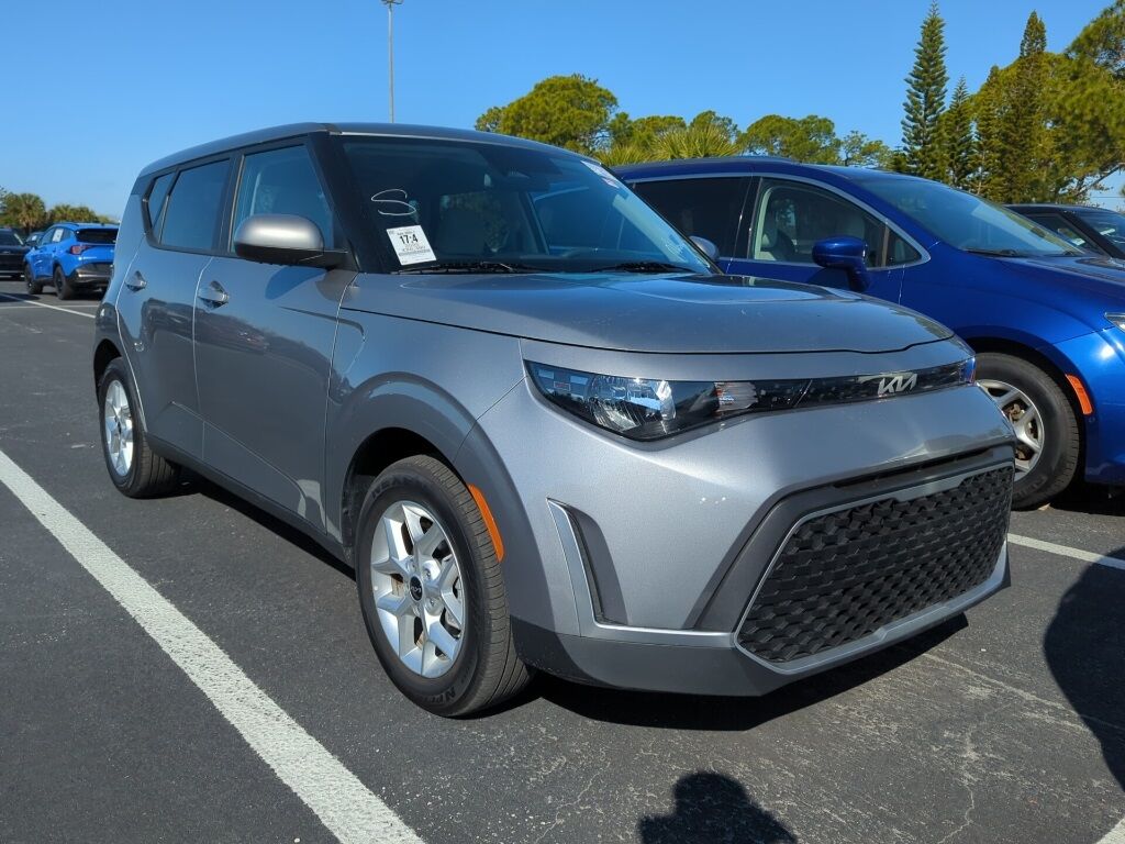 2025 Kia Soul LX Oshkosh WI